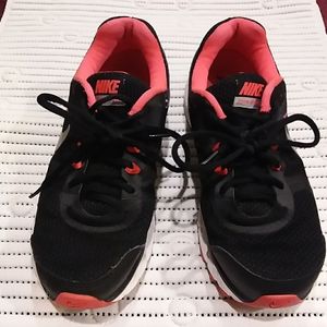 Nike Zoom Winflo Sneakers